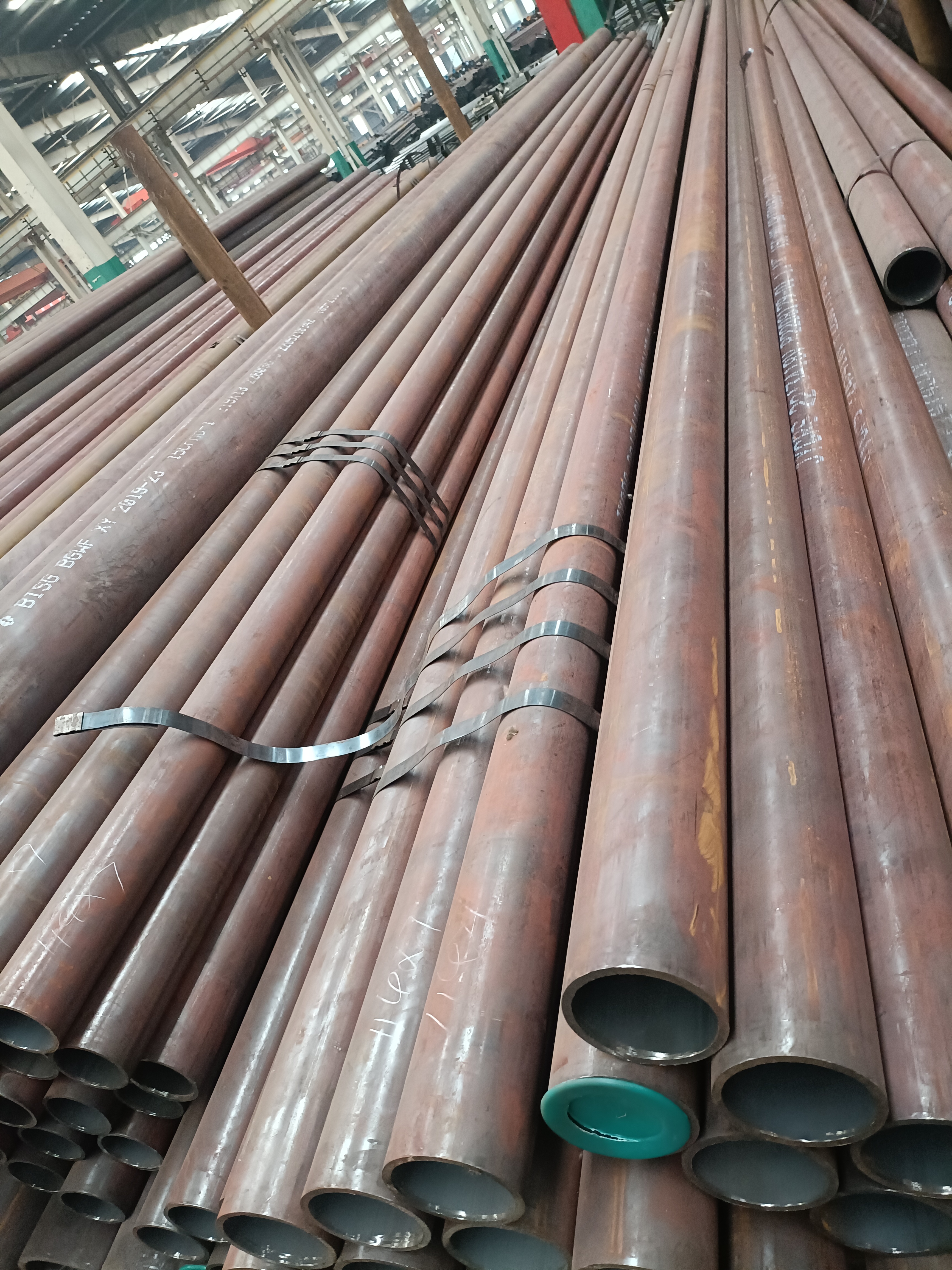 10CrMo910合金管進(jìn)口直徑457mm<a href='http://m.48harry.com/' target='_blank' style='color:#0000FF; text-decoration:underline;'>無錫無縫鋼管</a>豪鑫天供應(yīng) 10CrMo910合金管進(jìn)口直徑457mm無錫無縫鋼管豪鑫天供應(yīng)